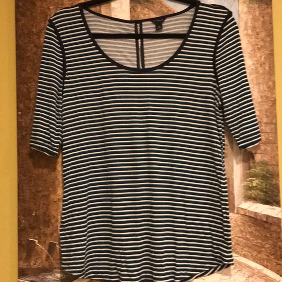 👚 Ann Taylor Zipper Back Top - Picture 3 of 6